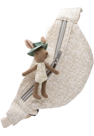 Iconic Aussie Kangaroo plush dolls capturing Australia's beloved wildlife. High-quality, soft, and realistic miniature kangaroo dolls  perfect for kids and collectors. Adorable, educational, and cuddly companions for all.