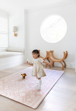 Australia award winning soft foam padded play mats in both large and round sizes are the safest, Eco friendly, non-toxic, waterproof playmats available for your baby. Perfect as a nursery rug and as a tummy time playmat.