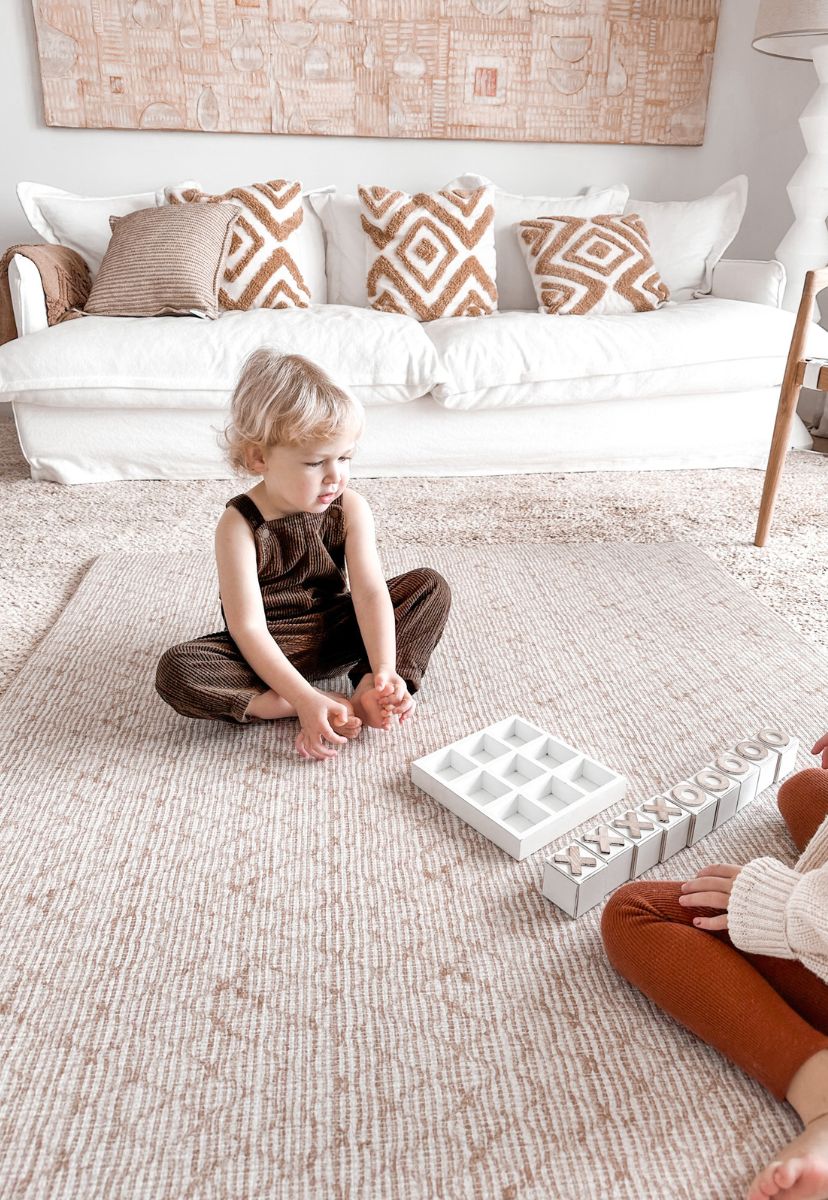 Australia award winning neutral soft foam padded play mats in both large and round sizes are the safest, Eco friendly, waterproof playmats available for your baby. Perfect as a nursery rug and as a tummy time playmat. 